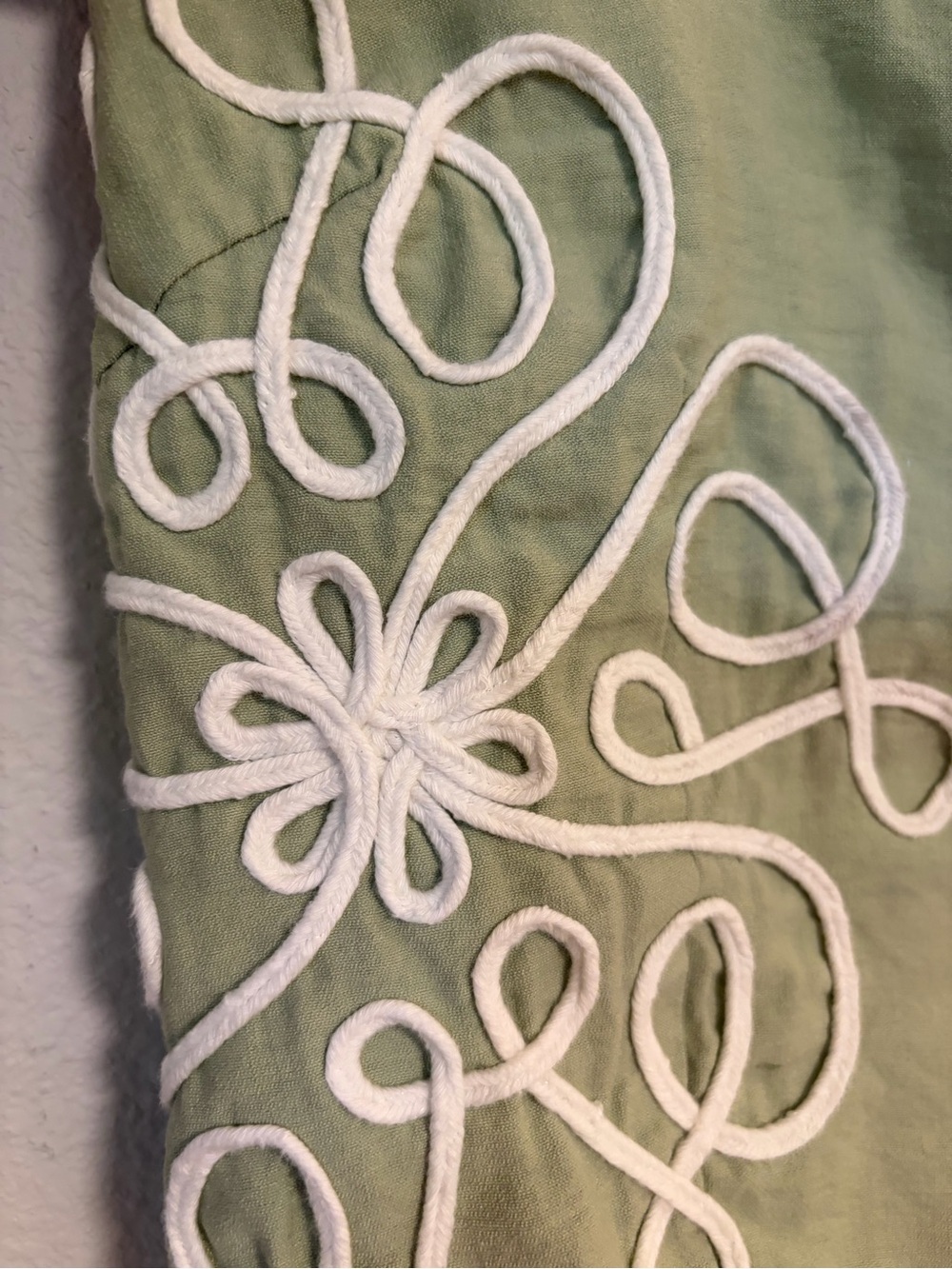 MON RENN - Luna Embroidered Top - Picture 2 of 5